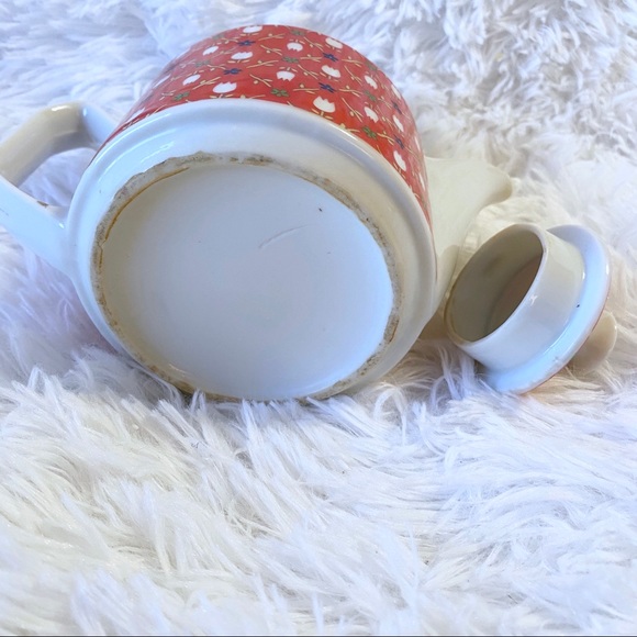 Vintage John Wagner & Sons 2 Cup Tulip Print Porcelain Small Teapot Red/White - Picture 6 of 10